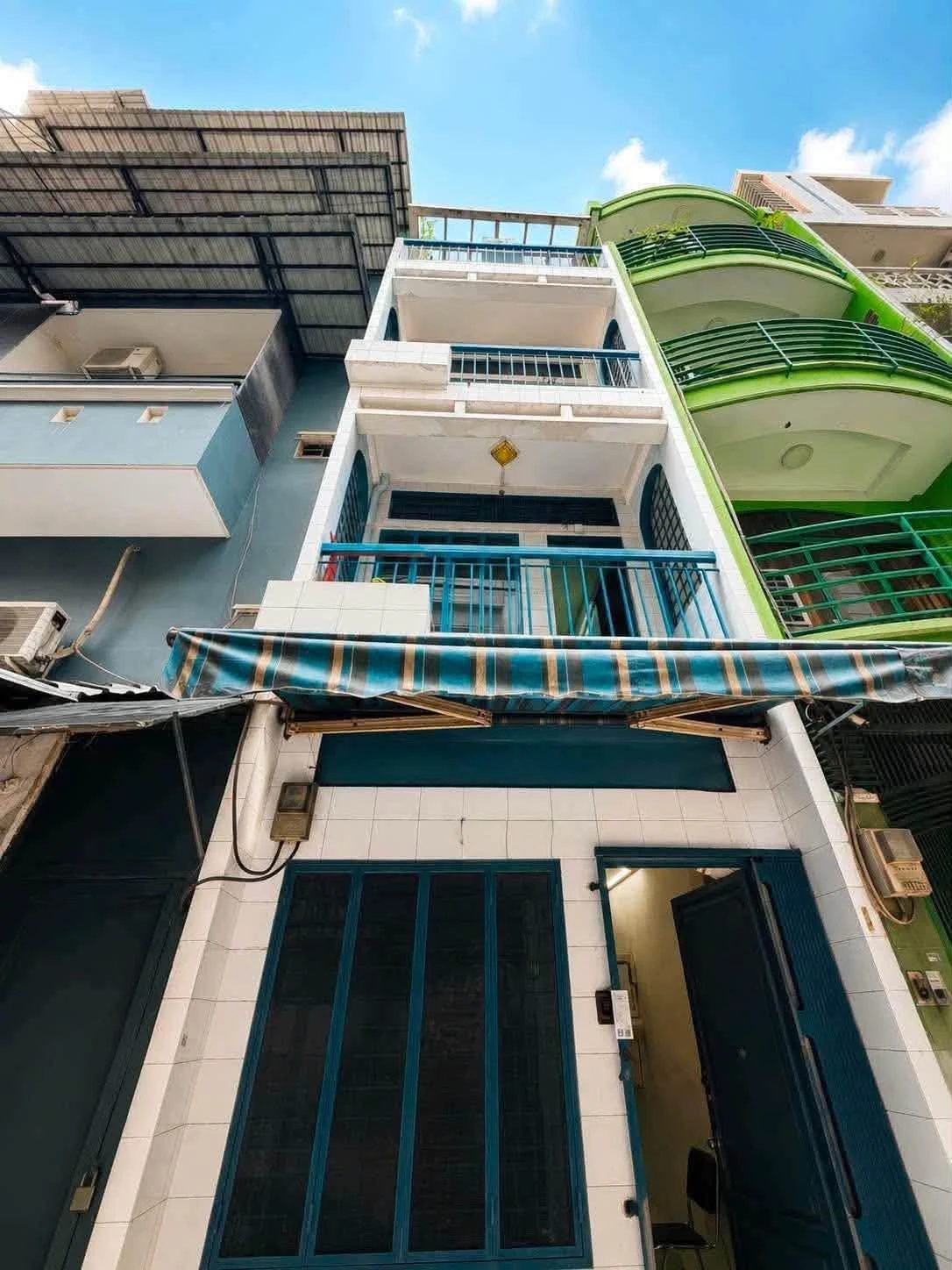 Bán nhà hẻm xe hơi 3,2x10m 5 tầng 6 phòng ngủ khu Bàn Cờ, Quận 3 - Ảnh 1
