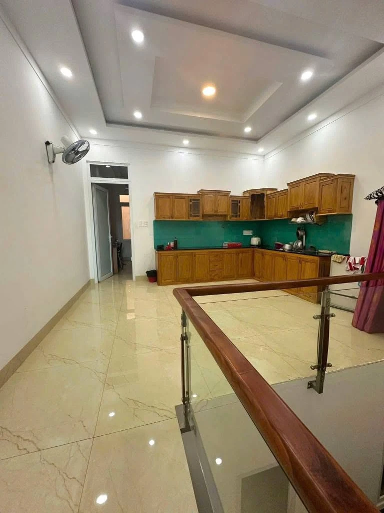 Bán nhà 3 lầu 5x24m, 10 tỷ, khu Metro - Ảnh thu nhỏ 5