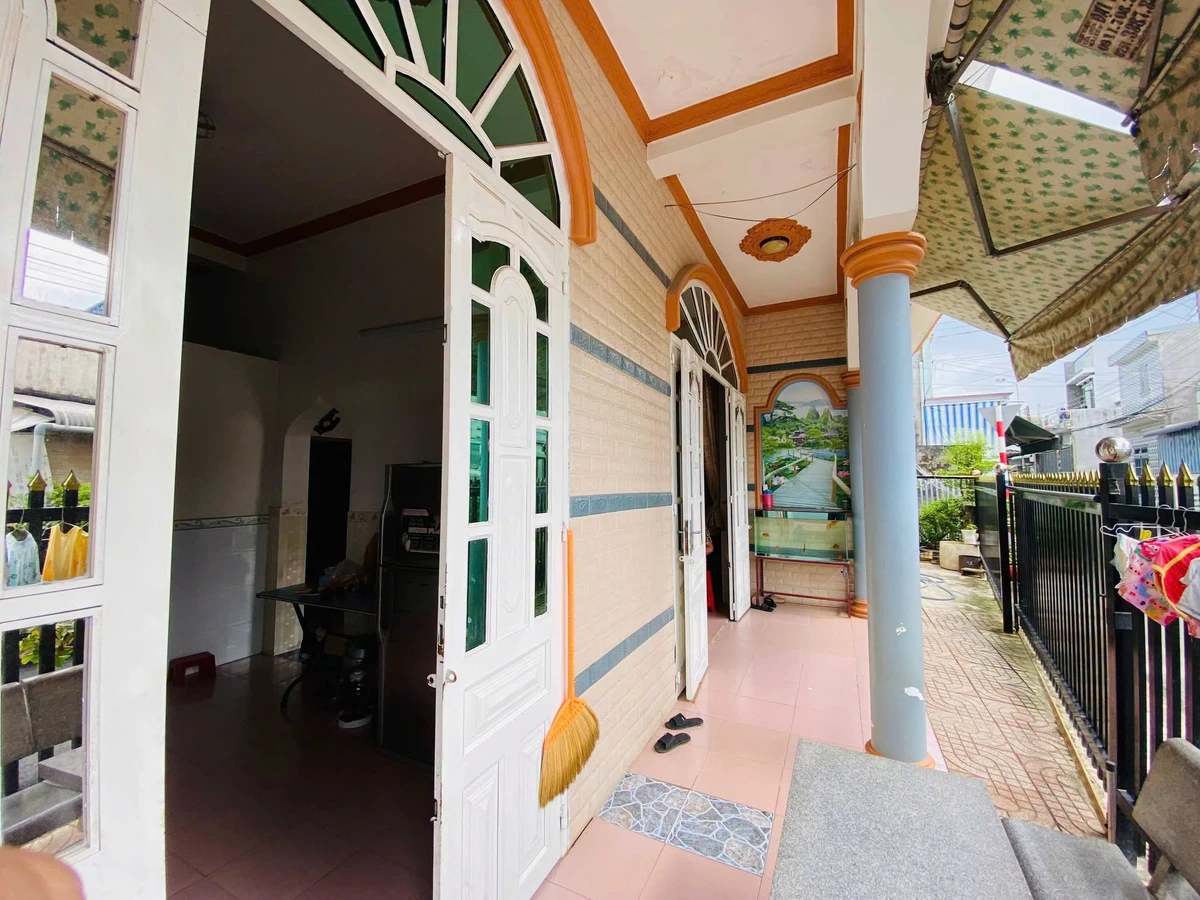 Bán nhà góc 2 mặt tiền Nguyễn Huệ, 126m², 5PN, 4,5 tỷ - Ảnh thu nhỏ 4