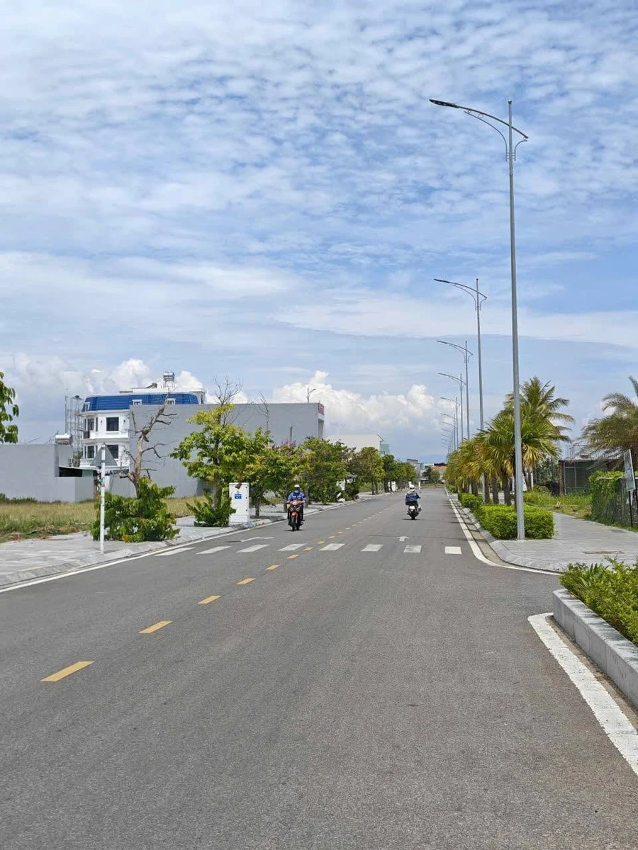 Bán đất nền 90m² An Nhơn, hướng Nam, giá 2 tỷ 5 - Ảnh thu nhỏ 2