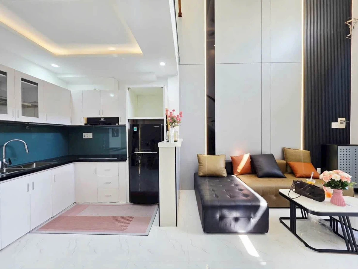 Bán nhà lầu 2 phòng ngủ 80m² Cù Chính Lan Kiệt, giá 3 tỷ - Ảnh thu nhỏ 2
