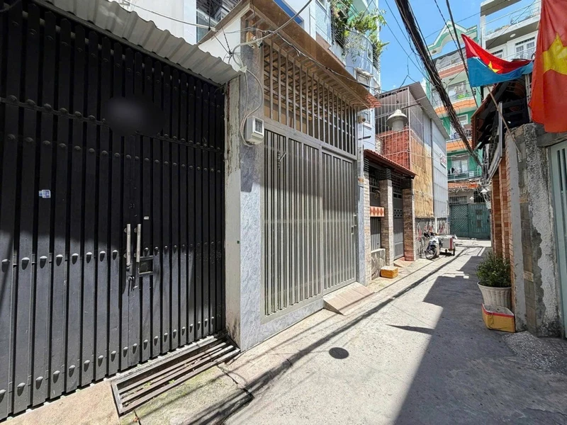 Bán nhà 4 tầng Cách mạng tháng 8 42m² 4.94 tỷ Quận 1