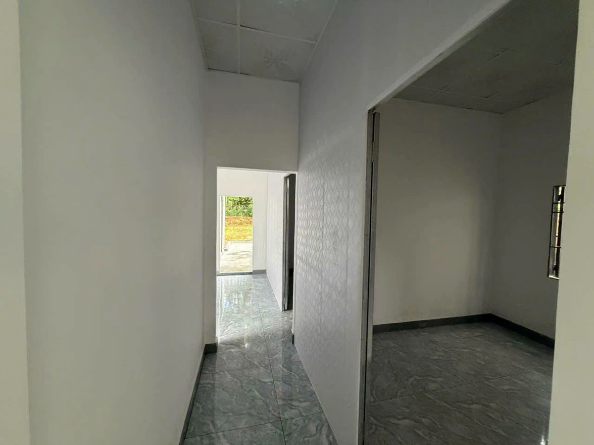Bán đất tặng nhà 1 phòng khách 2 phòng ngủ ở Bù Đốp - Ảnh thu nhỏ 3