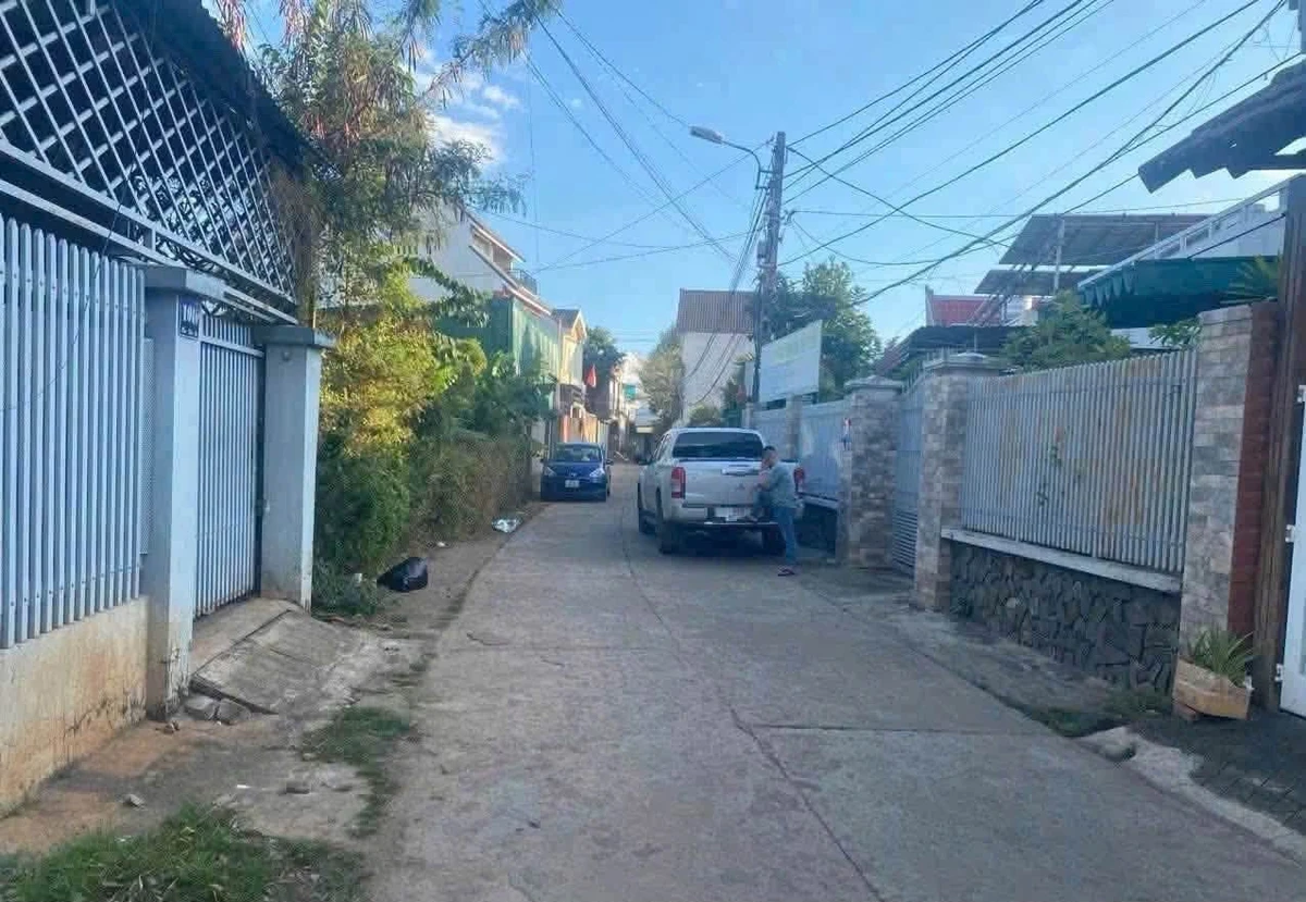 Bán đất hẻm Mai Hắc Đế Buôn Ma Thuột 95m2, 3,45 tỷ - Ảnh thu nhỏ 3