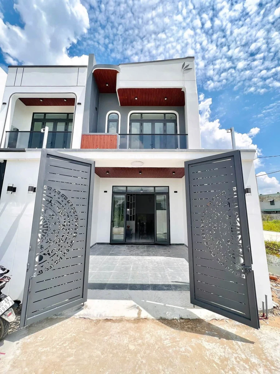 Bán nhà 3 phòng ngủ 95m² Thủ Đức 700 triệu - Ảnh 1