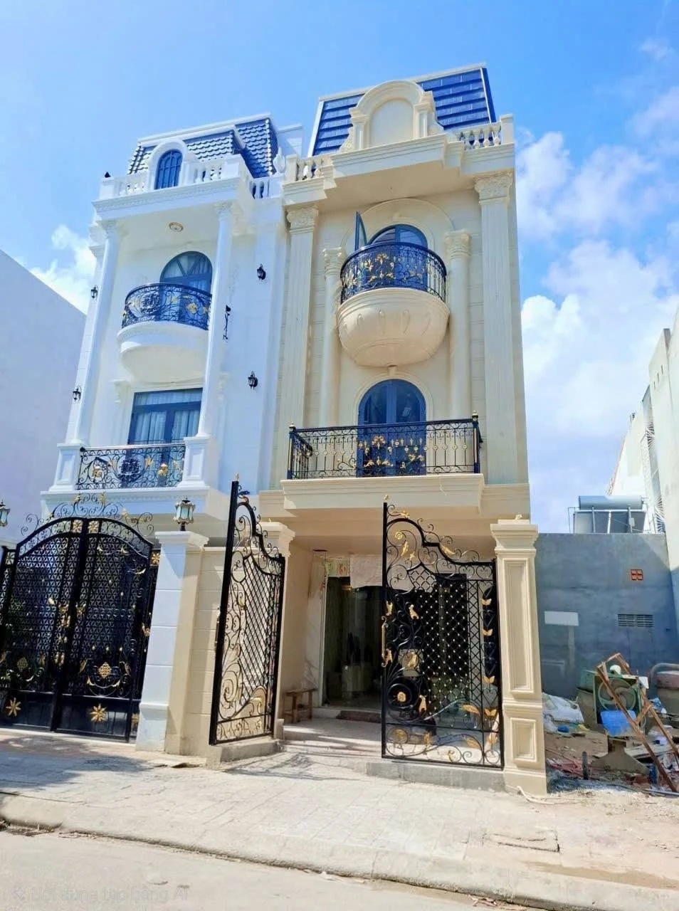 Bán nhà phố 300m² 4 phòng ngủ Phan Rang, Ninh Thuận 6 tỷ 2 - Ảnh 1