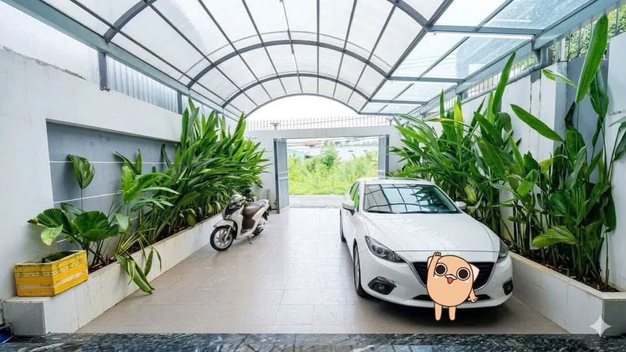 Bán nhà 1 trệt 1 lầu 188m2 hiện đại, 4PN, hướng Đông, Phú Lợi - Ảnh 1