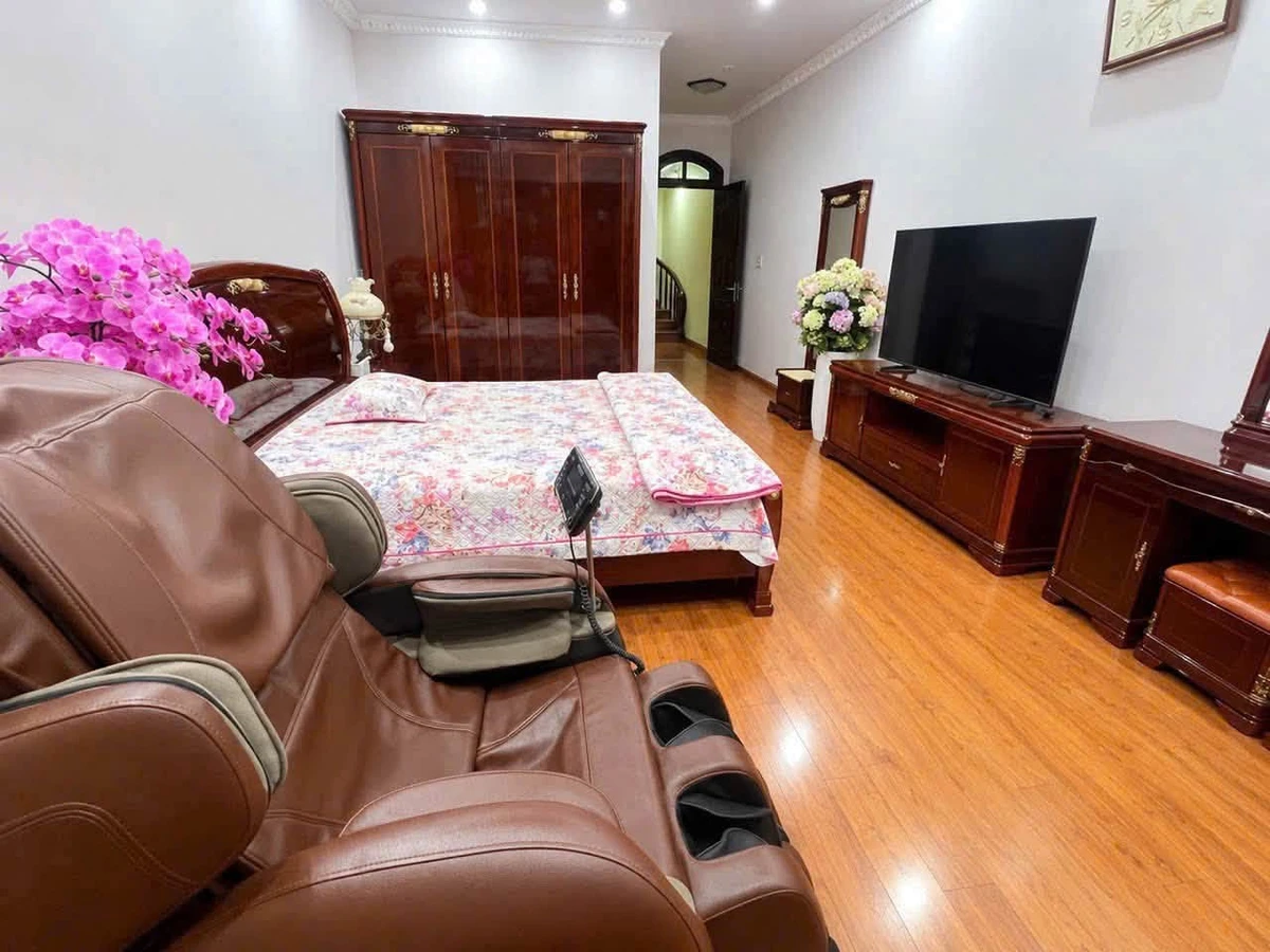 Bán nhà mặt đường Văn Cao Hải Phòng 90m² 17.9 tỷ - Ảnh 1
