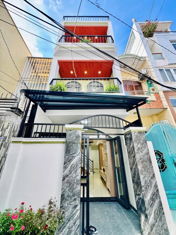 Bán nhà 3 tầng 39m² 4PN đường Phan Bội Châu, Bình Thạnh, giá hơn 6 tỷ