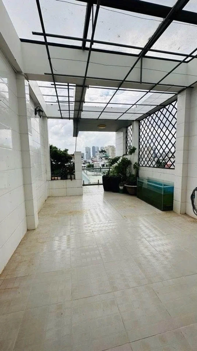 Bán nhà ven sông 5 tầng 76m² Quận 7, sổ riêng 12 tỷ - Ảnh thu nhỏ 4