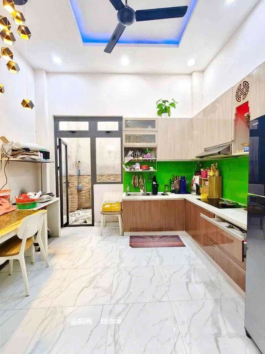 Bán nhà 5 tầng 60m2 hẻm thông đường Tô Hiệu, gần công viên, giá 11 tỷ - Ảnh thu nhỏ 3