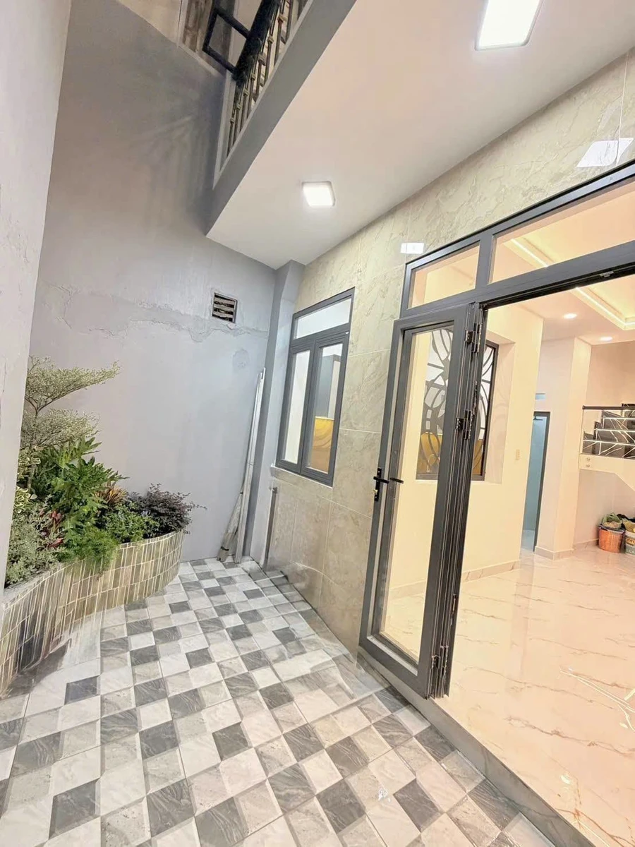 Bán nhà phố 3PN 42.5m² Tôn Đản Quận 4, giá 4 tỷ 890 triệu - Ảnh 1