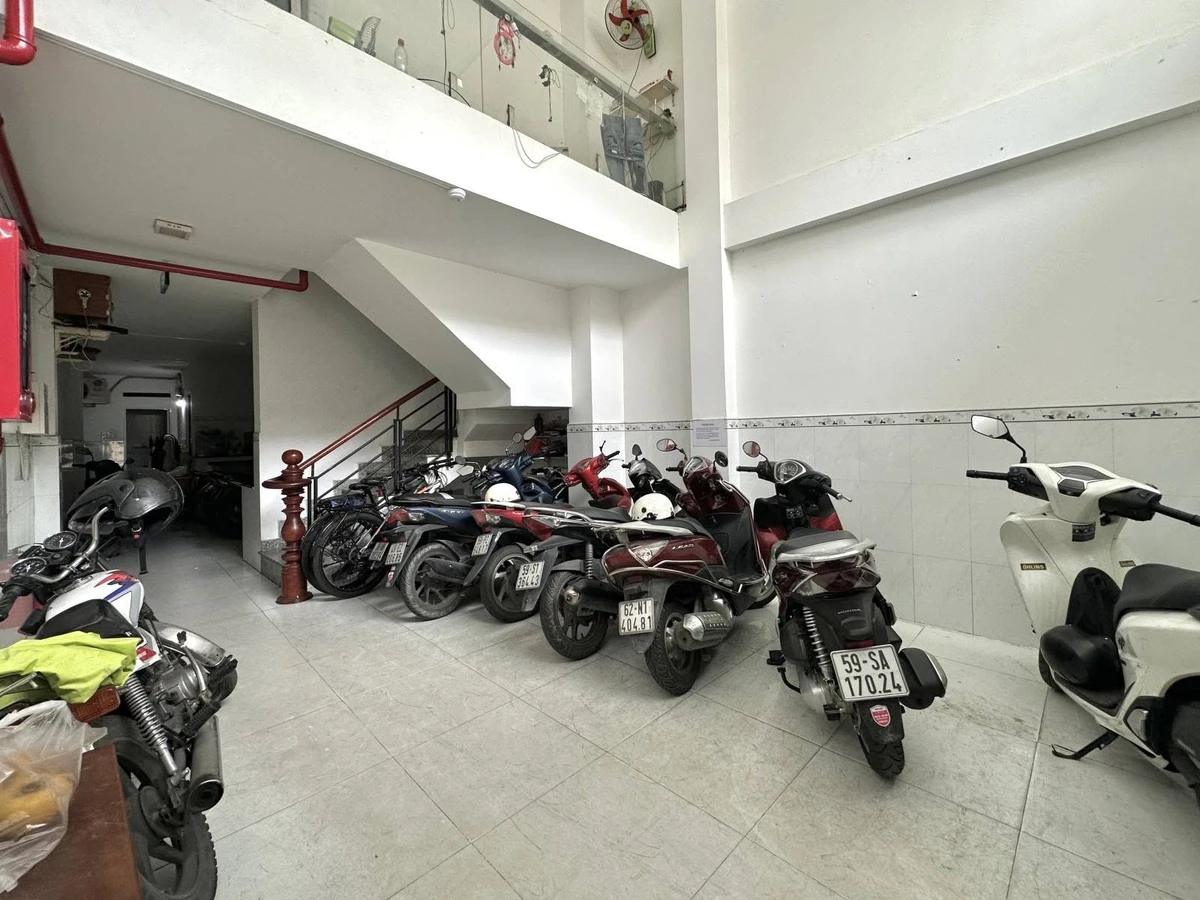 Bán nhà CHDV 6 tầng 12 phòng 97m2 Bình Thạnh 15.5 tỷ - Ảnh thu nhỏ 3
