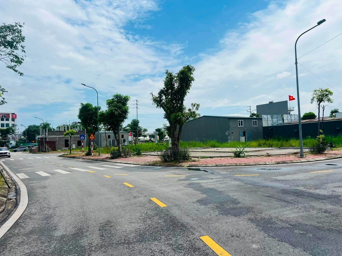 Bán shophouse KĐT Lai Cách 160m2, 7 tỷ - Ảnh thu nhỏ 3