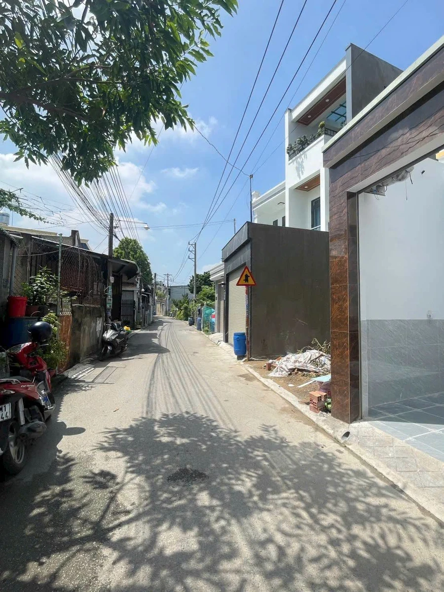 Bán nhà 1 trệt 2 lầu 71m2 gần Lê Quý Đôn Dĩ An - Ảnh thu nhỏ 2