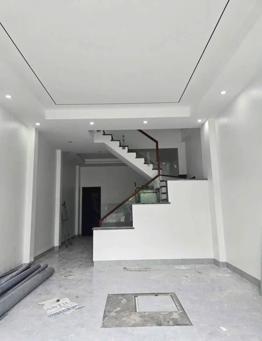 Bán nhà 3 tầng 65m2 giá 2 tỷ 7 Nhà Bè - Ảnh thu nhỏ 2