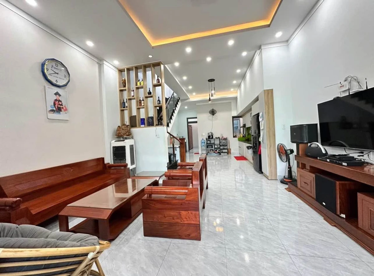 Bán nhà mê lửng 100m² 3PN Nguyễn Văn Cừ, Đắk Lắk - Ảnh 1