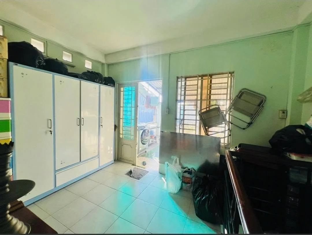 Bán nhà hẻm 8m CMT8 Q10, 30m², 4PN, 9.2 tỷ - Ảnh thu nhỏ 3