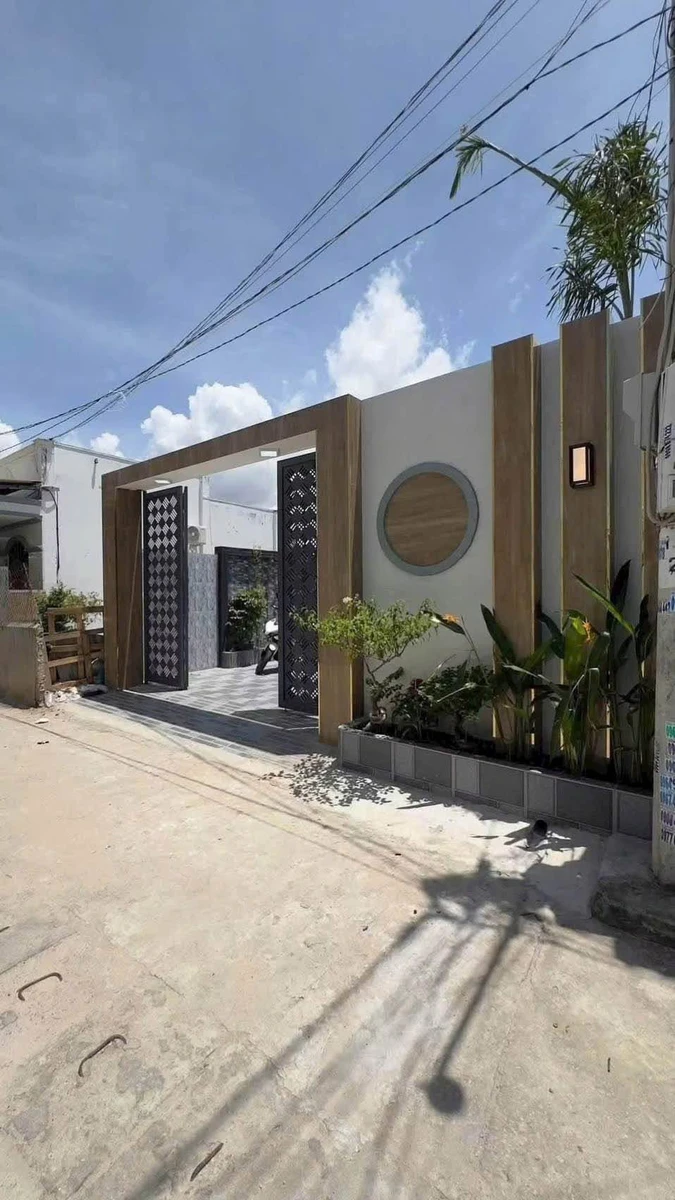 Nhà 3PN Xã Long Hải 80m² gần biển 3.6 tỷ - Ảnh 1