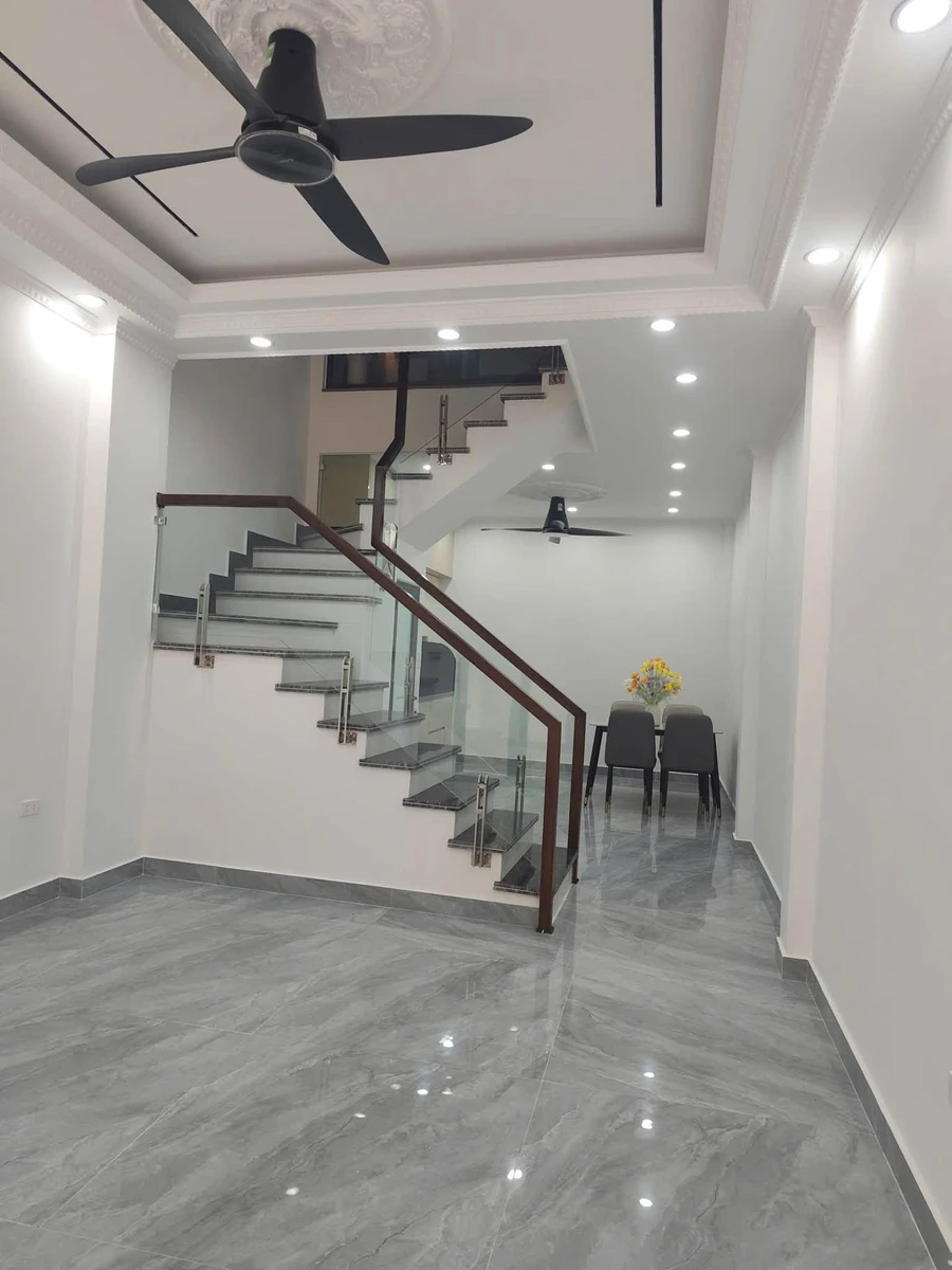 Bán nhà phố mặt ngõ Hồ Sen 42m² 4 tầng Củ Chi - Ảnh 1