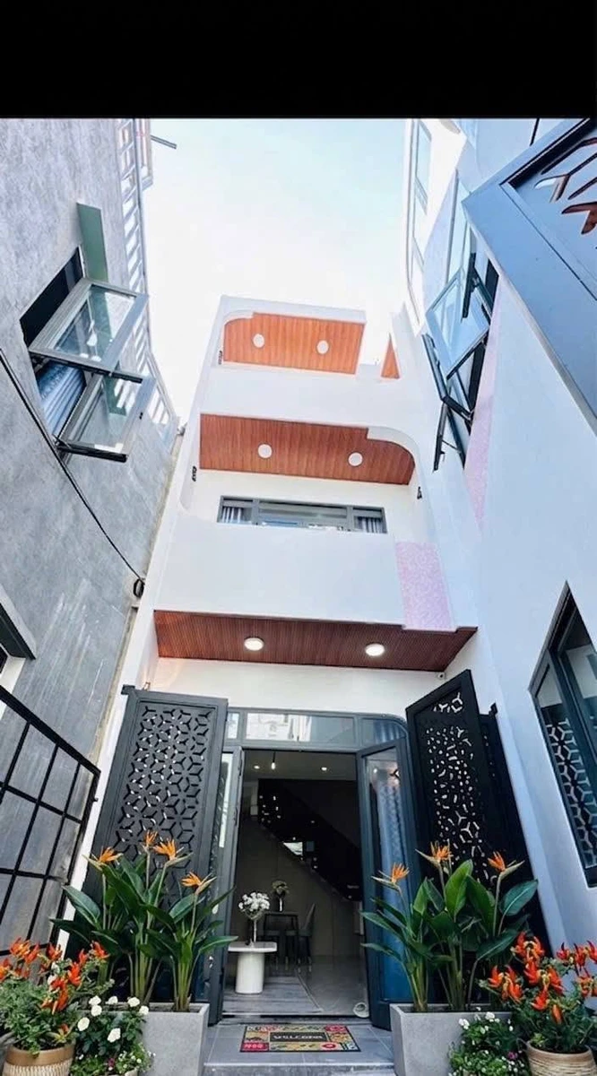 Bán nhà 3 tầng 4PN 50m2 Lê Duẩn Quận 1, 5 tỷ - Ảnh 1