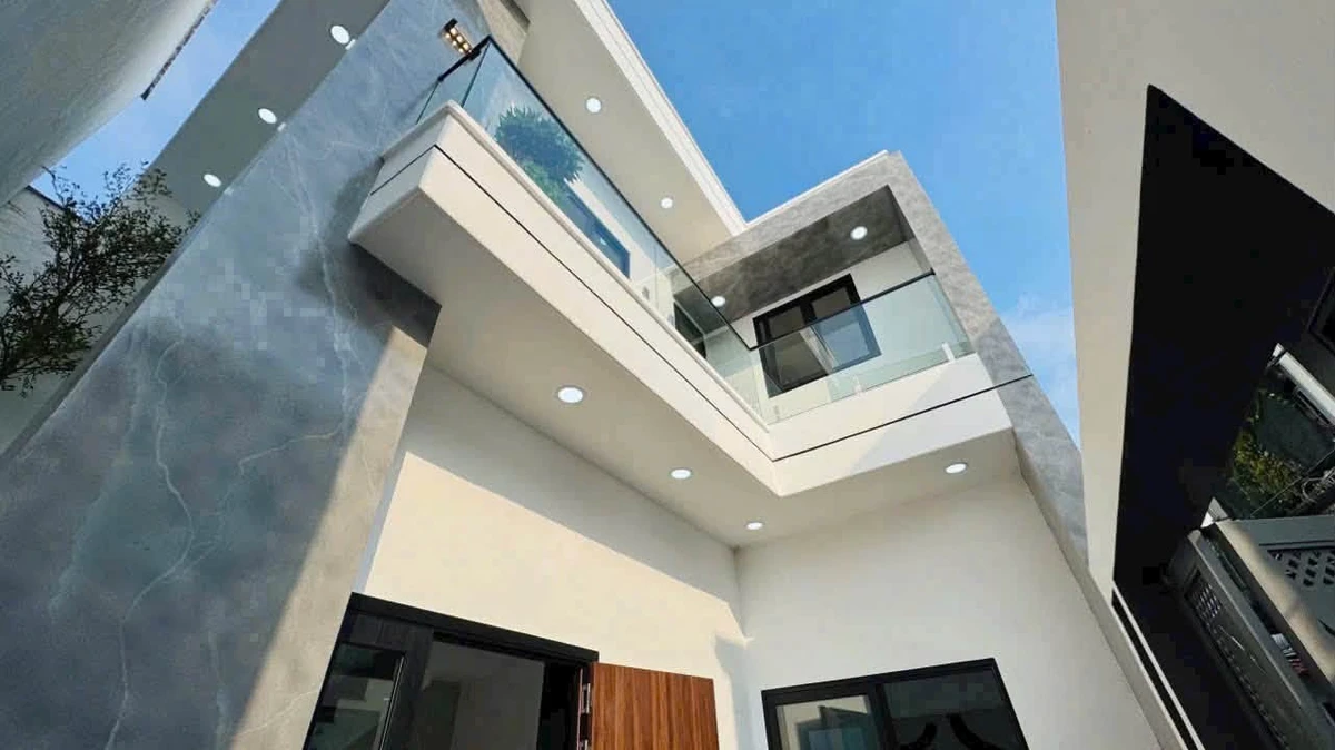 Bán nhà 3PN, 77m² đường Phạm Hữu Lầu, Quận 5 - Ảnh 1