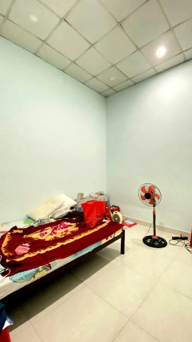 Bán nhà phố Tân Phong, 5m x 15.5m, 2PN, 2.3 tỷ - Ảnh thu nhỏ 4