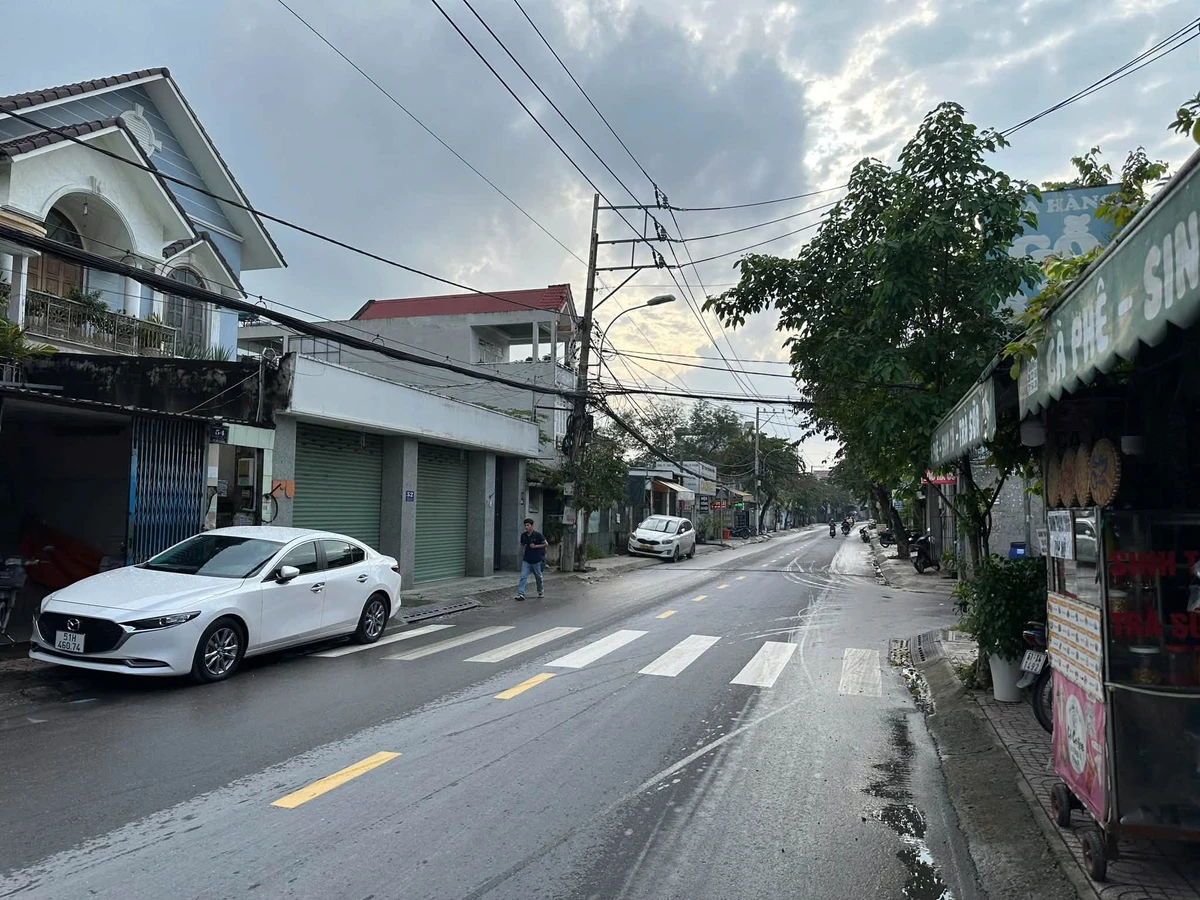 Bán nhà mặt tiền cầu xây Tân Phú, 226.5m2, 3 phòng ngủ, 13.5 tỷ - Ảnh thu nhỏ 3
