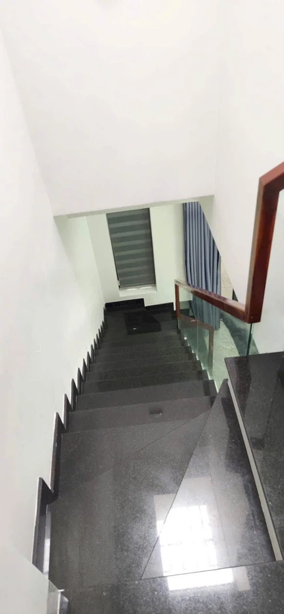 Bán nhà 1 trệt 1 lầu Thủ Dầu Một, Bình Dương, 110m2, giá 3 tỷ 2 - Ảnh thu nhỏ 4