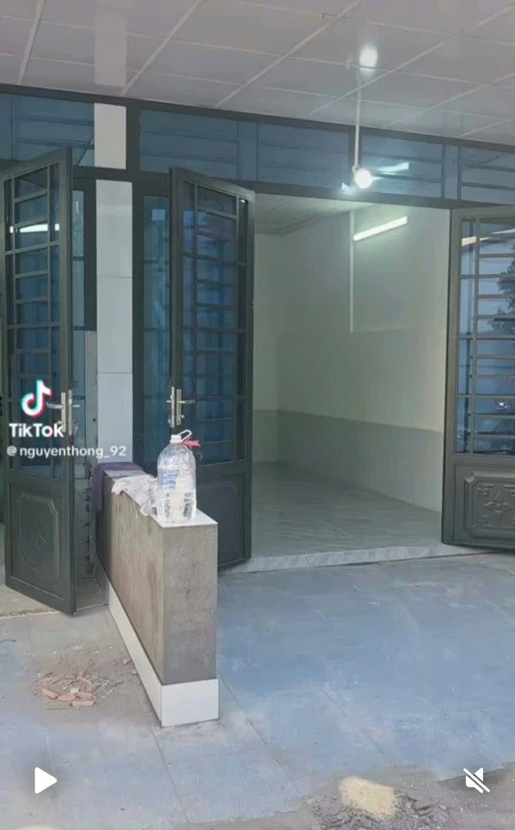 Cho thuê nhà mới xây 60m2, 2 phòng ngủ tại Dĩ An - Ảnh thu nhỏ 2