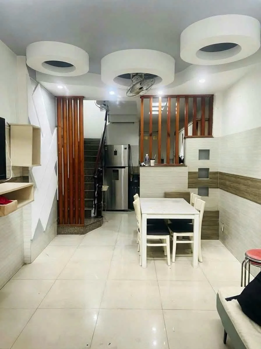 Cho thuê nhà 3PN 4WC Bùi Văn Thêm Phú Nhuận 15tr/tháng - Ảnh thu nhỏ 2