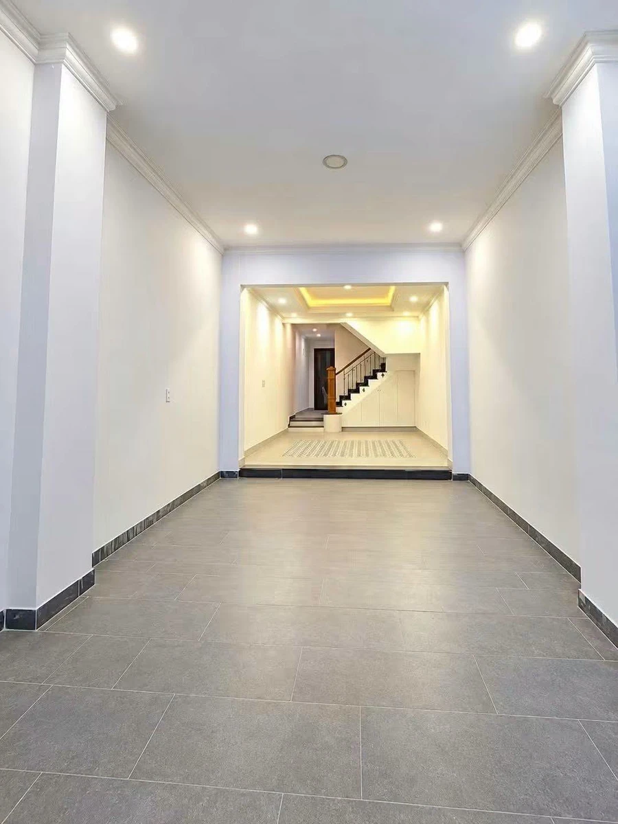 Bán nhà 5 phòng ngủ 78m² Quận 2 giá 9.8 tỷ - Ảnh thu nhỏ 2