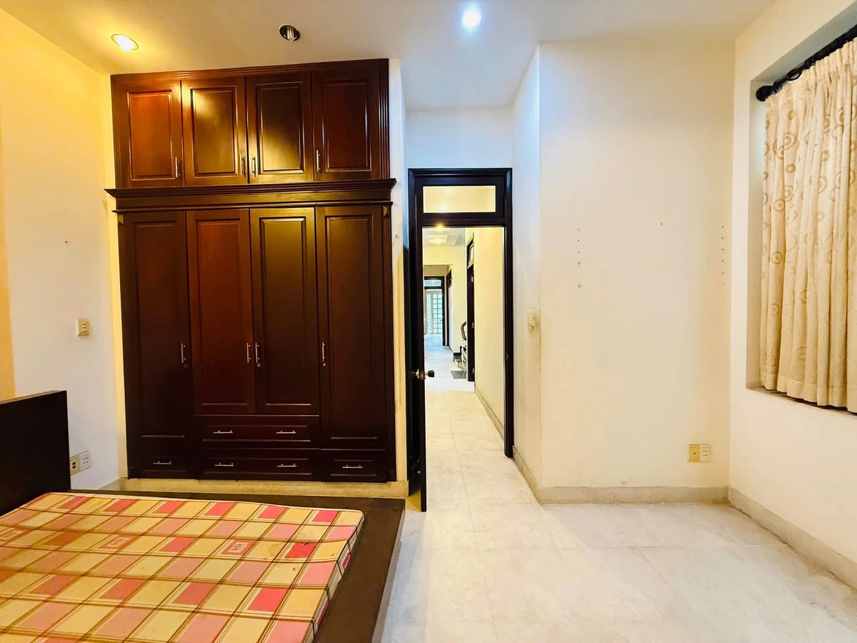 Bán nhà 3 tầng 133m2 hẻm nhựa 5m gần chợ Phạm Văn Hai, Tân Bình, giá 20,1 tỷ - Ảnh thu nhỏ 4