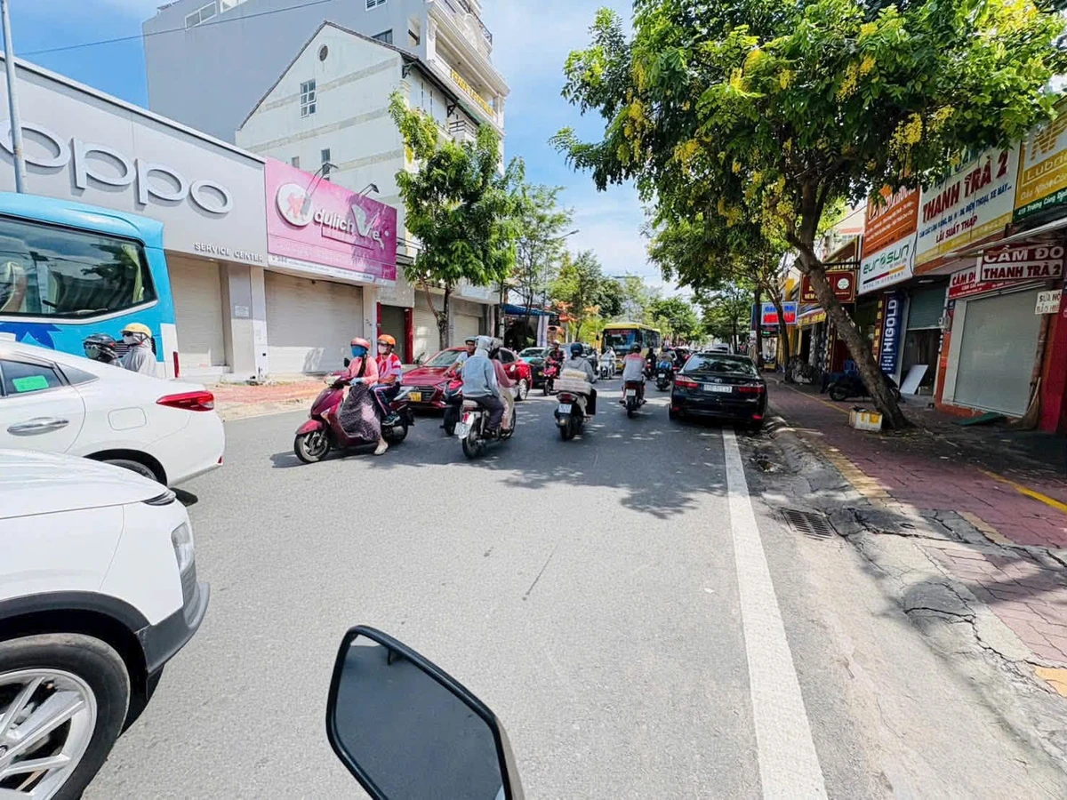 Bán nhà mặt tiền Trương Công Định, Vũng Tàu 150m2, 21 tỷ 999 triệu - Ảnh thu nhỏ 2
