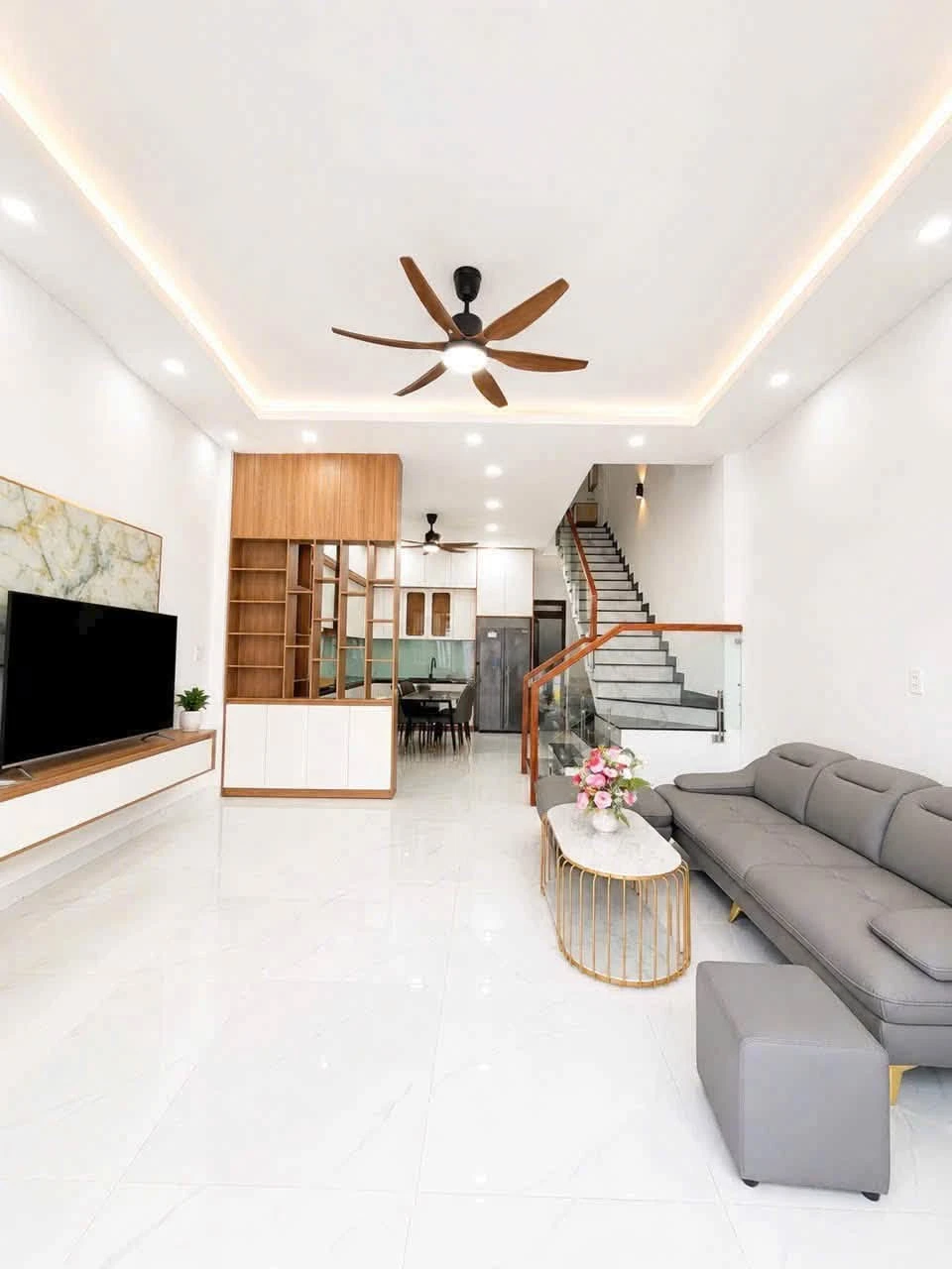Bán nhà mặt tiền Nguyễn Trường Tộ 105m² 2,96 tỷ - Ảnh 1