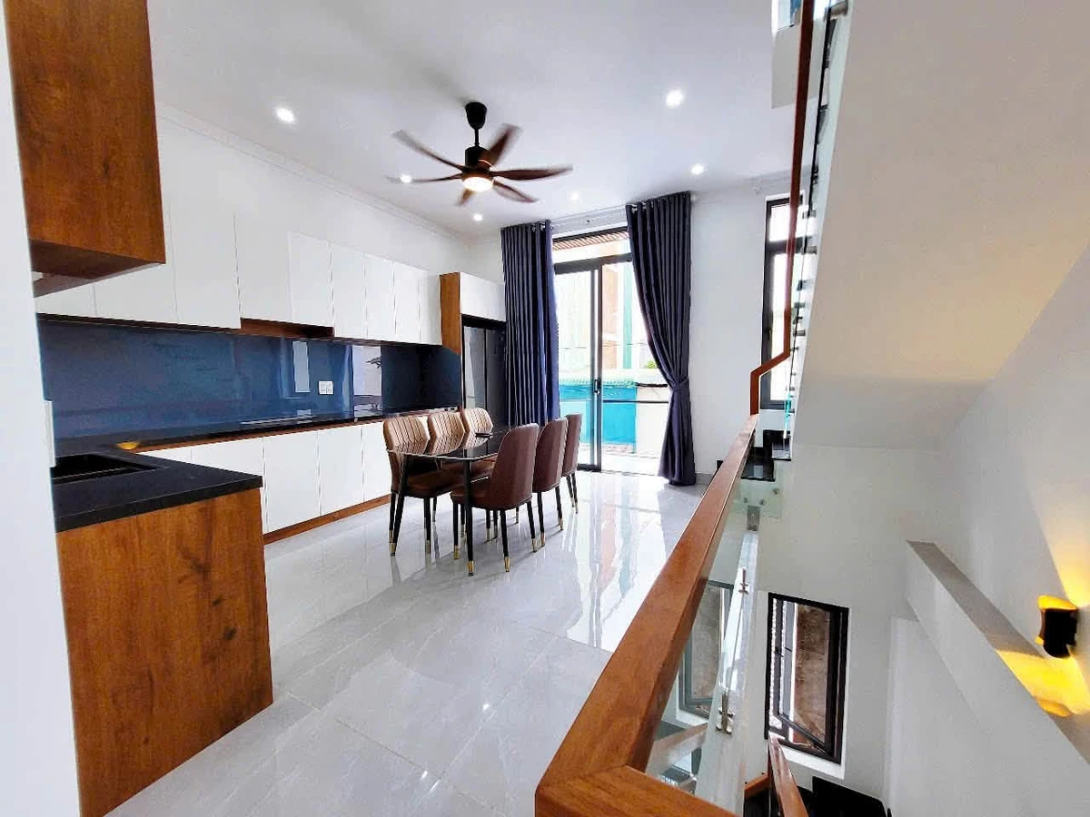 Bán nhà 3 phòng ngủ 170m² Nam Quốc Cang, Quận 1 - Ảnh thu nhỏ 4