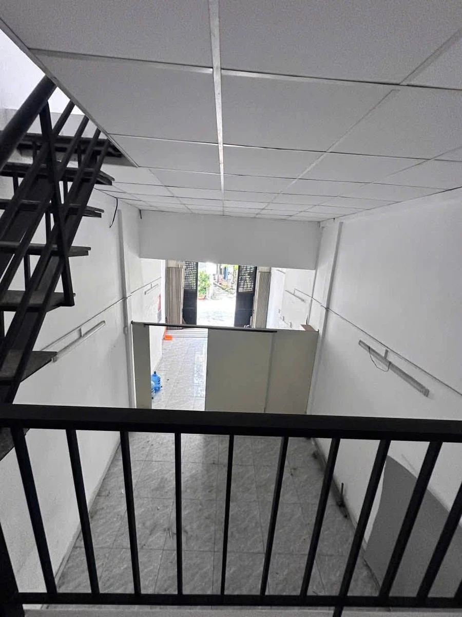 Cho thuê nhà hẻm xe tải Âu Cơ 68m² 13 triệu/tháng - Ảnh thu nhỏ 3