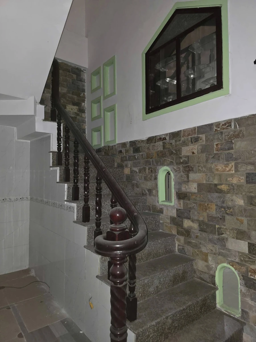 Bán nhà mặt tiền Nguyễn Trung Trực Rạch Giá 213.5m², 4PN 4WC - Ảnh thu nhỏ 5