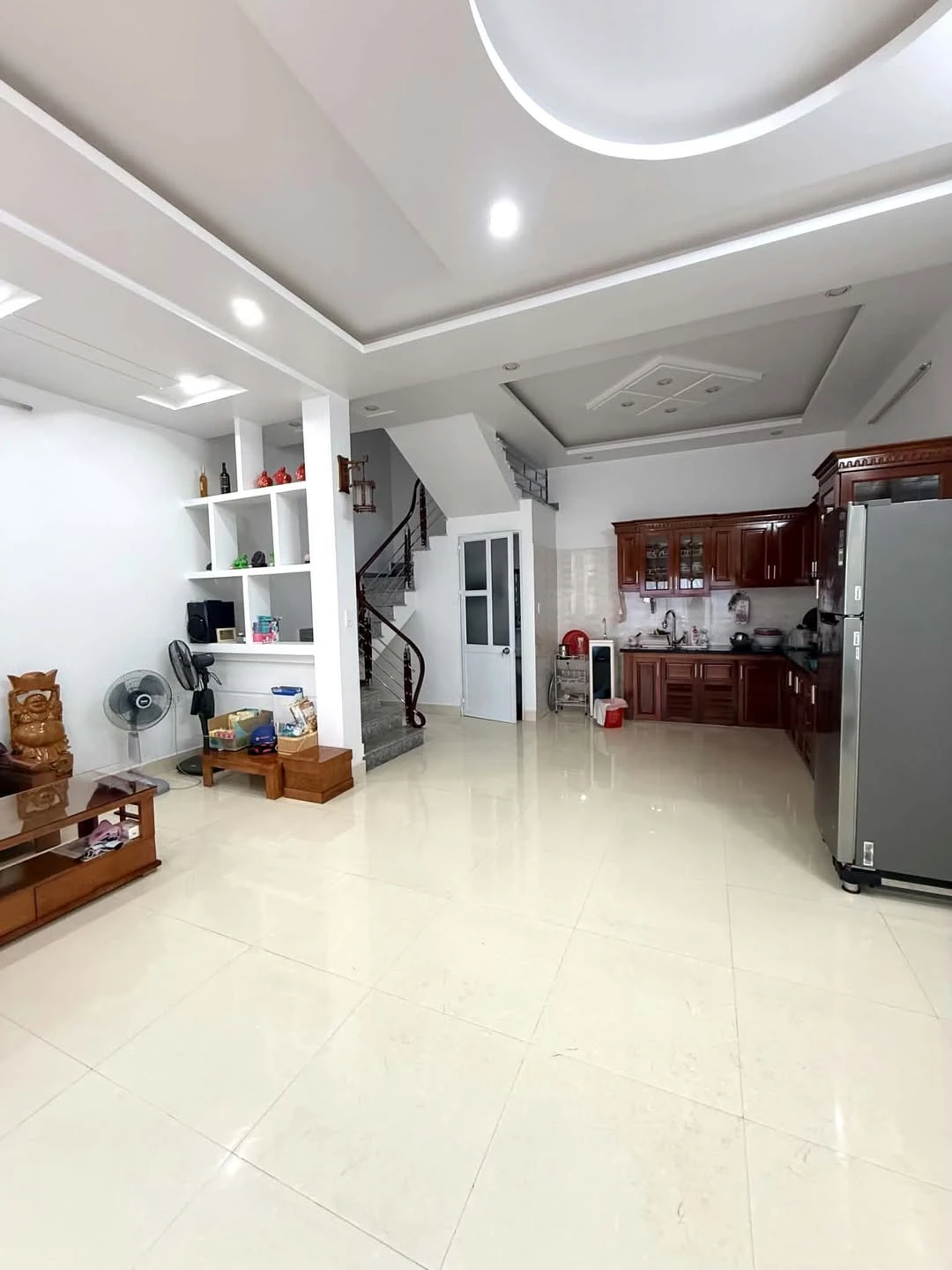 Bán nhà 3 tầng 48m2, 3 phòng ngủ gần đường Thiên Lôi, giá khoảng 3 tỷ - Ảnh 1