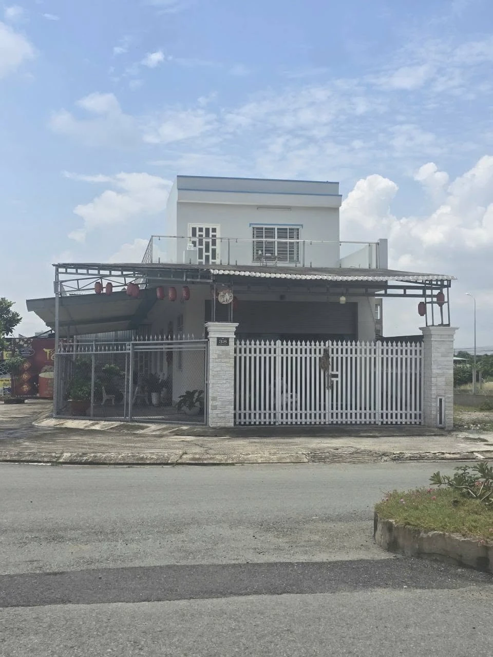 Bán nhà góc 2 mặt tiền 250m² KDC Hưng Gia, giá 9 tỷ 600 - Ảnh 1