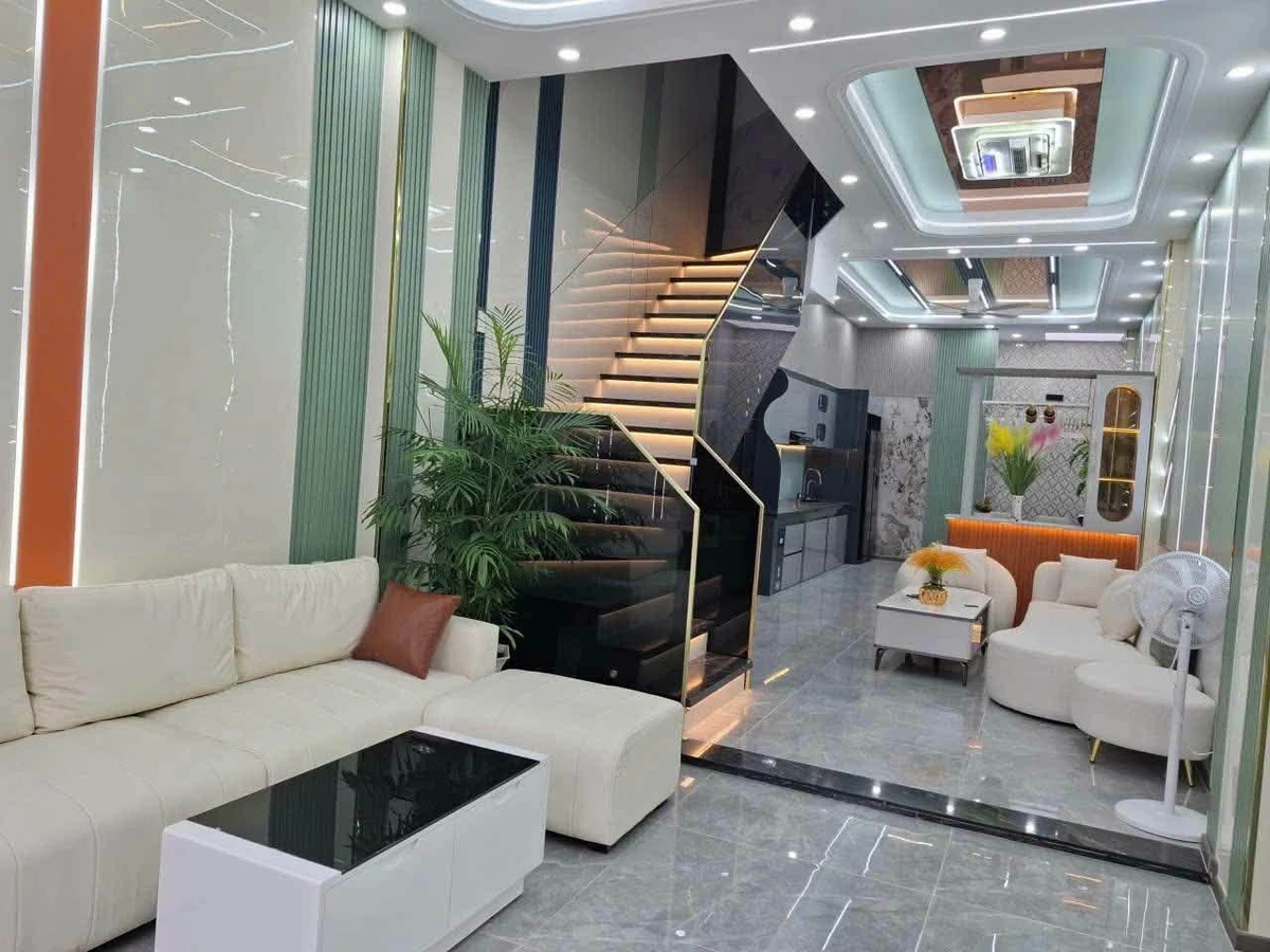 Bán nhà 3 tầng 200m² khu cao cấp Lê Phong, 4,75 tỷ - Ảnh thu nhỏ 3