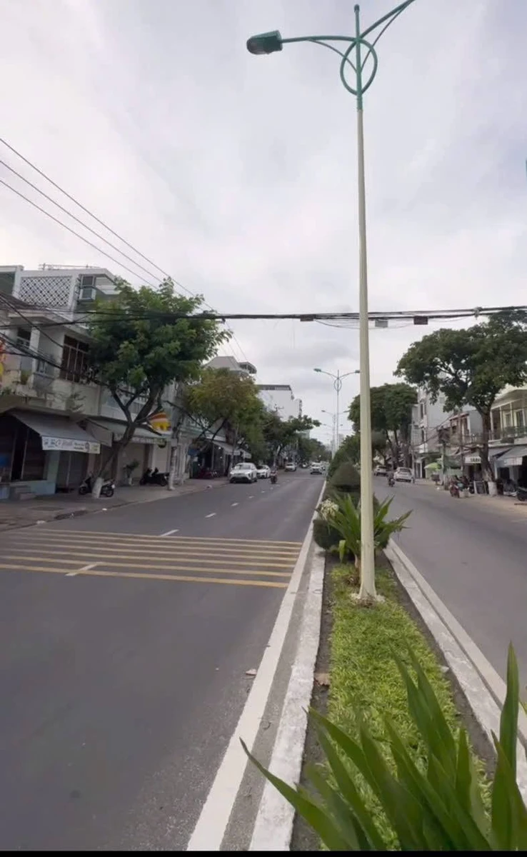 Bán nhà 2 tầng mặt tiền Trần Phú 68,3m² 8,7 tỉ Nha Trang - Ảnh thu nhỏ 2