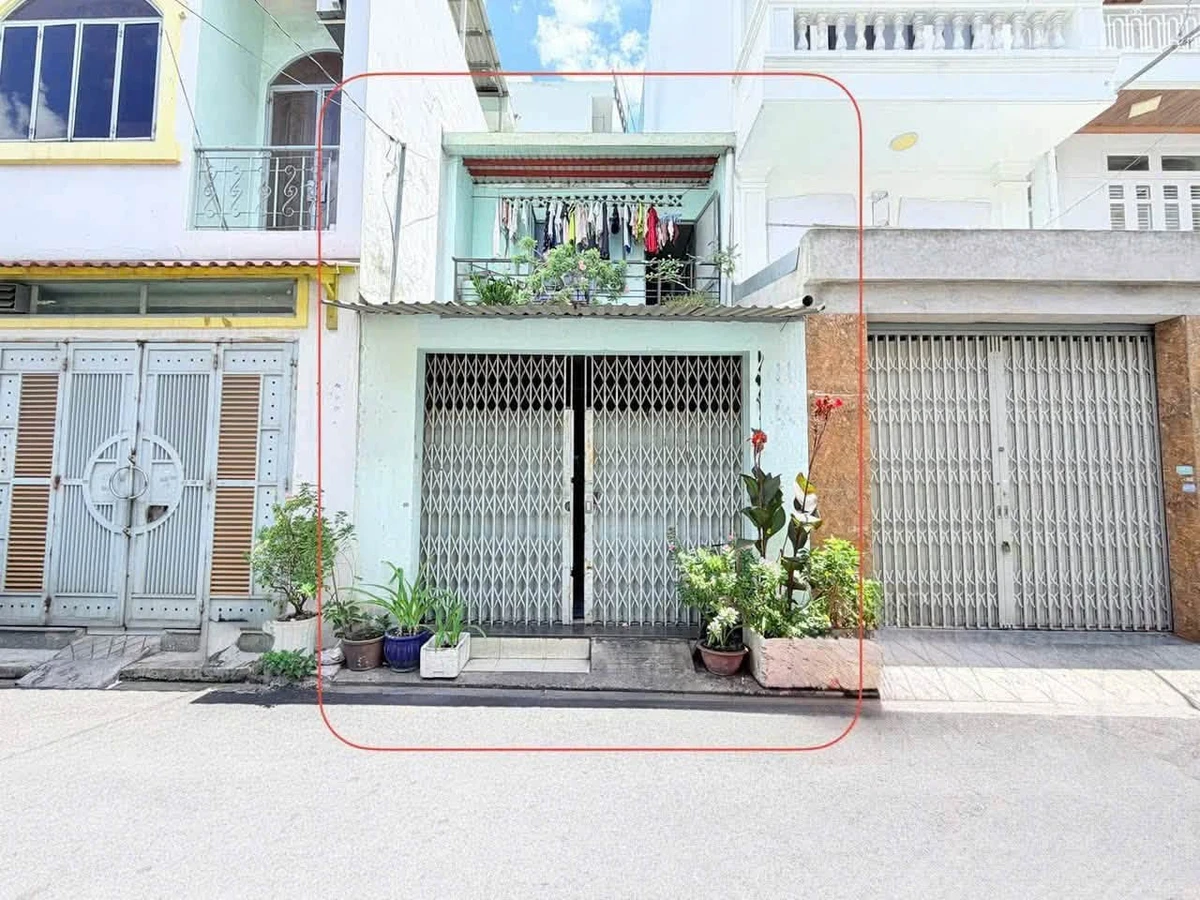 Bán nhà 4x10,5m 1 trệt 1 lầu đường Vườn Lài, gần chợ Vải, Tân Phú giá 5,25 tỷ - Ảnh 1