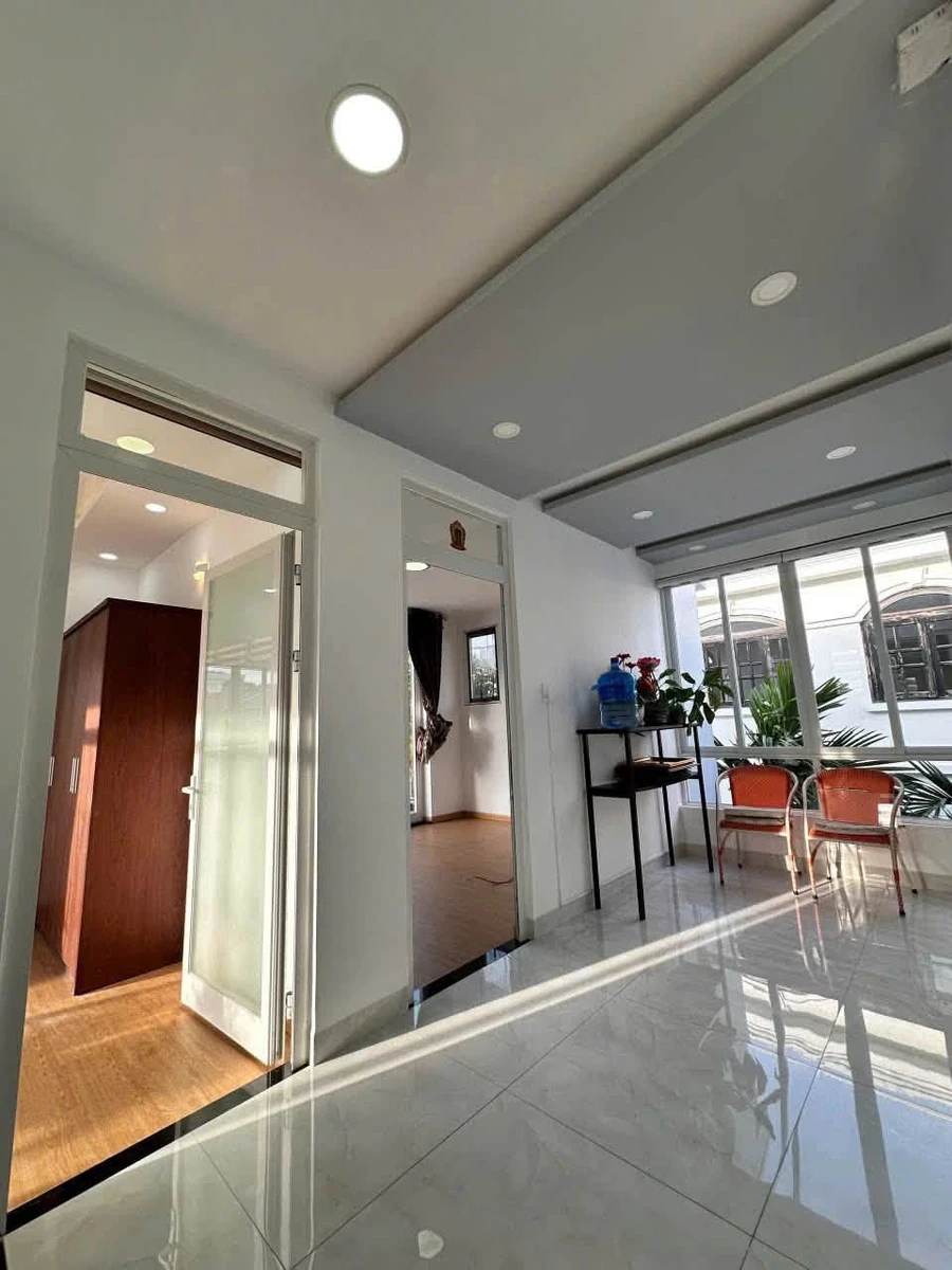 Biệt thự biển Nha Trang 180m² sổ hồng riêng giá 25 tỷ - Ảnh thu nhỏ 3