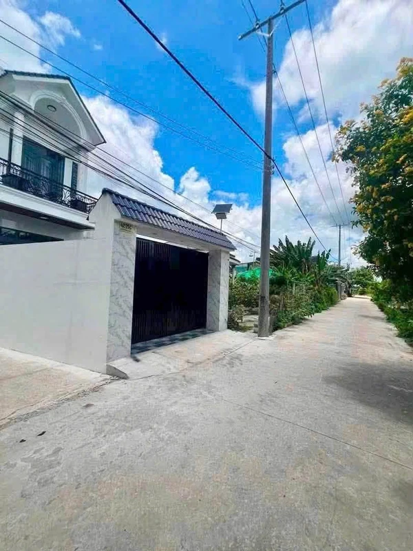 Bán nhà 1 trệt 1 lầu 3PN hẻm 42 Nguyễn Minh Đường, Tân An, Long An, 3,2 tỷ