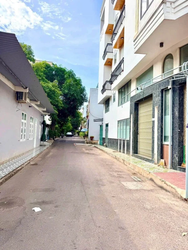 Bán nhà hẻm 113m² 2 phòng ngủ Nguyễn Thái Học Quy Nhơn