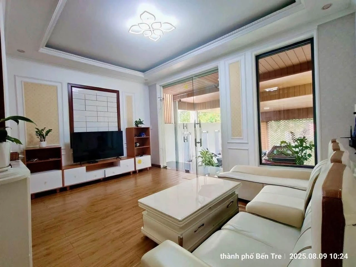Bán nhà tân cổ điển 137m² 3PN Phú Nhuận, giá 2.9 tỷ - Ảnh thu nhỏ 4