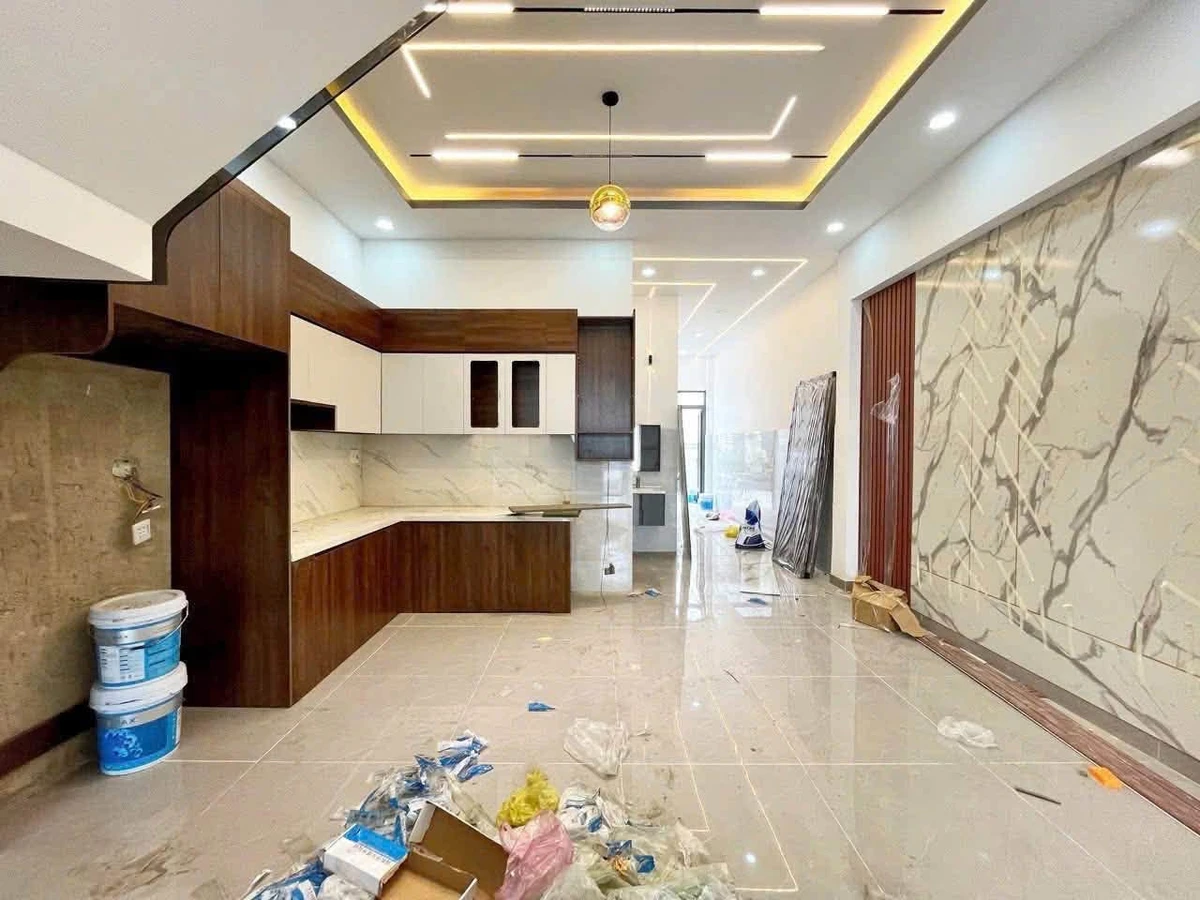 Bán nhà mặt tiền 90m² 4 PN gần Văn Miếu Trấn Biên, Biên Hòa - Ảnh thu nhỏ 3