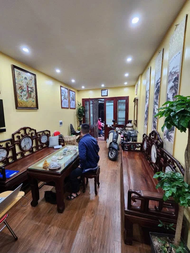 Bán nhà 5 tầng 49m2 phố Thái Hà, Hà Nội giá 9,5 tỷ - Ảnh 1