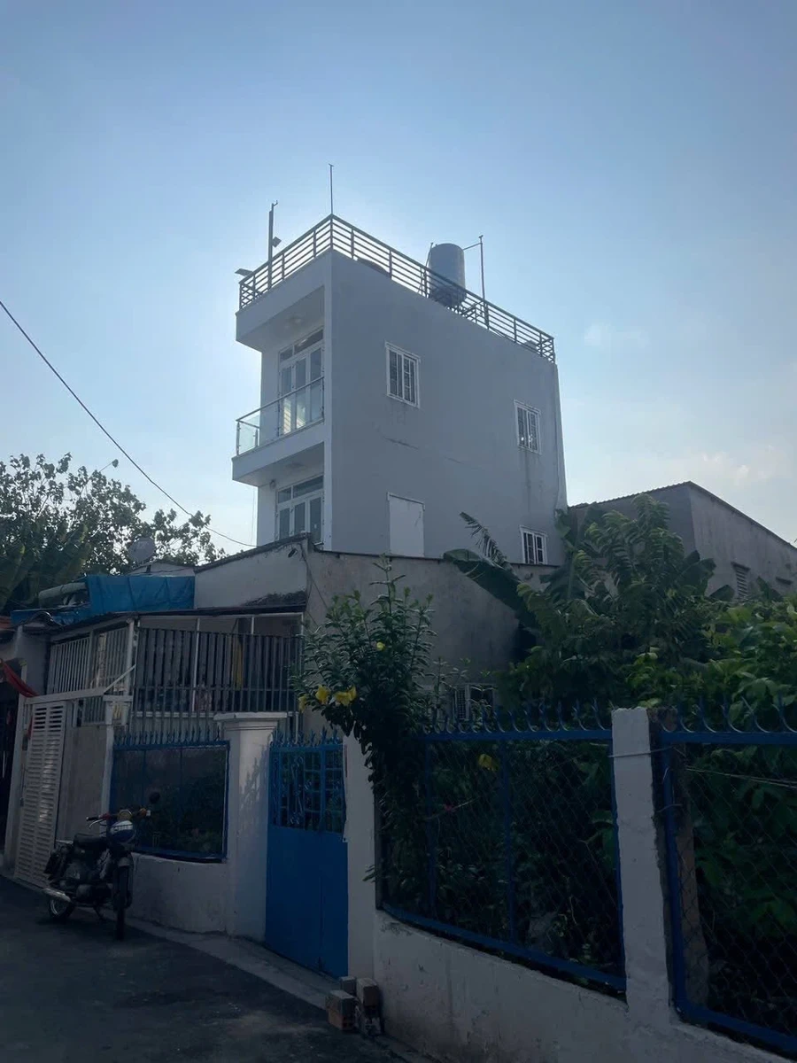 Bán nhà 1 trệt 2 lầu sân thượng 57,6m2, 4PN, giá 5,5 tỷ tại Linh Tây, Thủ Đức - Ảnh thu nhỏ 4